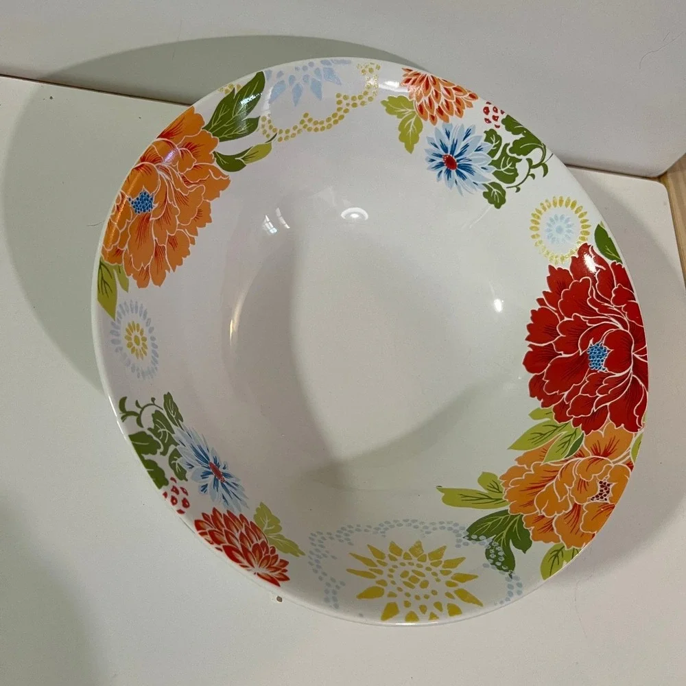 222 Fifth Huang Large Serving Bowl Floral‎ Design White Porcelain Fine China
